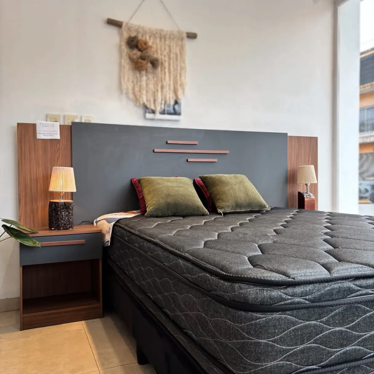 Respaldo sommier con mesitas de luz | Casamia Muebles